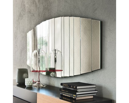 Настенное зеркало Stripes от Cattelan Italia